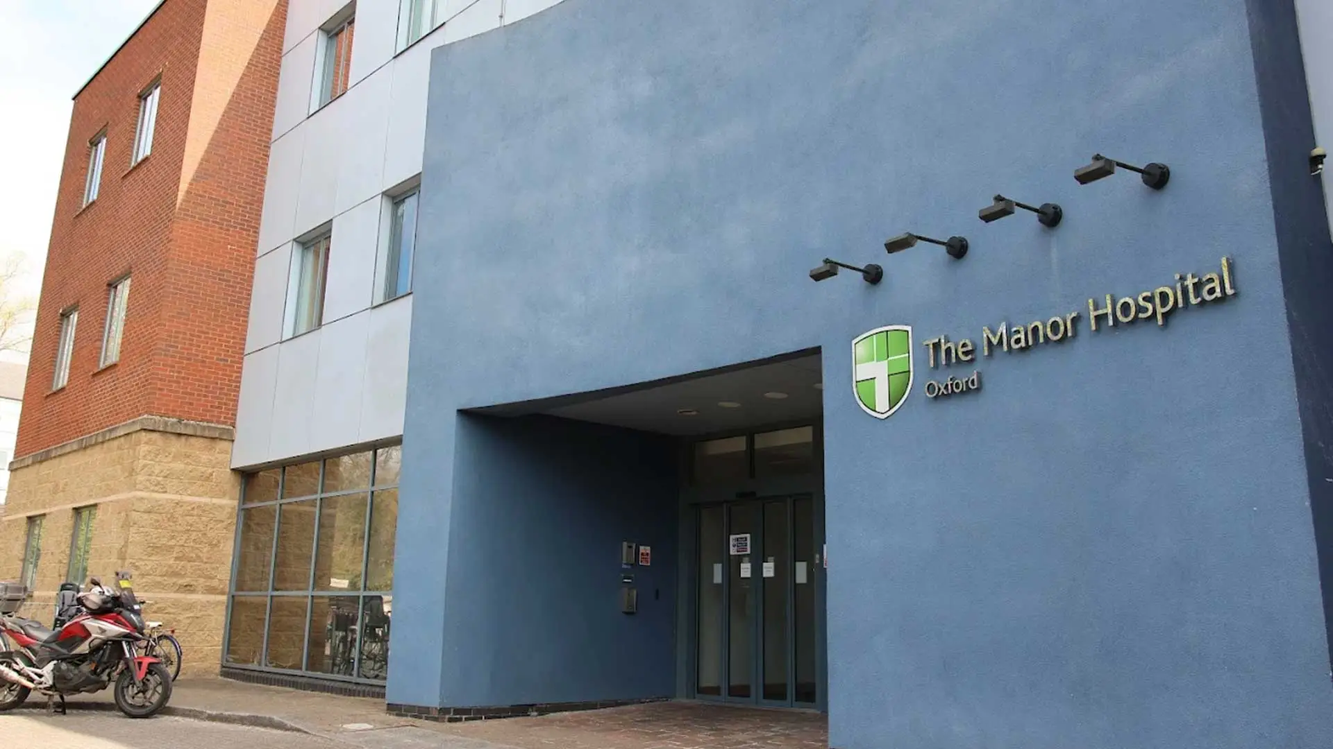 the-manor-hospital-oxford-1